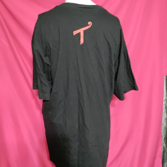 Two in the Shirt - Graphic Tee - Picture 3 of 4